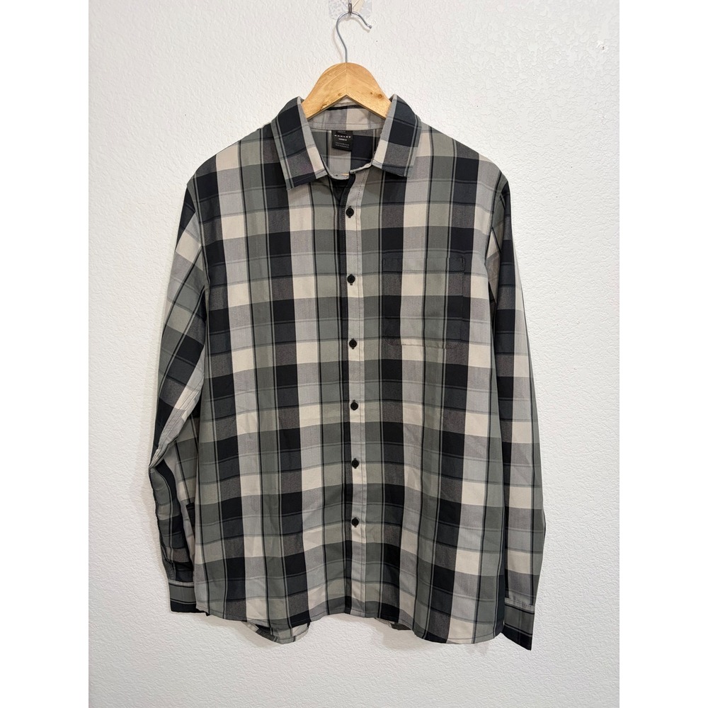 Oakley Custom Fit Plaid Button Down Shirt Mens Medium Grey Black Long Sleeve - Picture 2 of 4